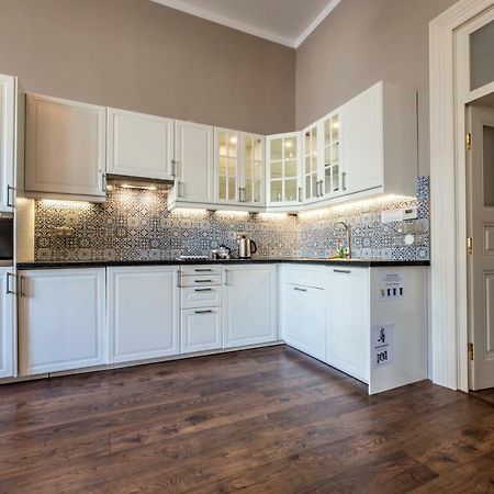 ✰Downtown Grand Apartment - Old Town Top Location✰ براغ المظهر الخارجي الصورة