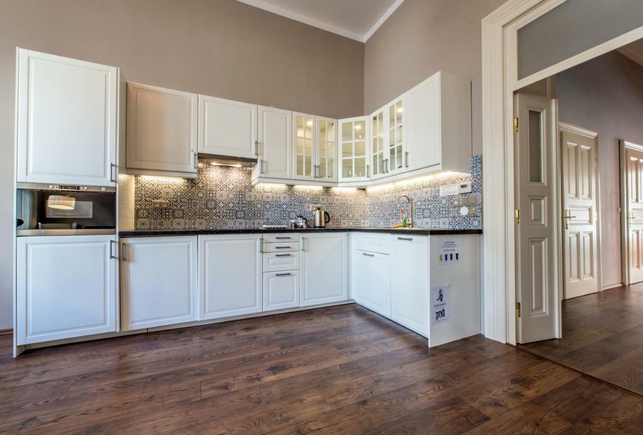 ✰Downtown Grand Apartment - Old Town Top Location✰ براغ المظهر الخارجي الصورة